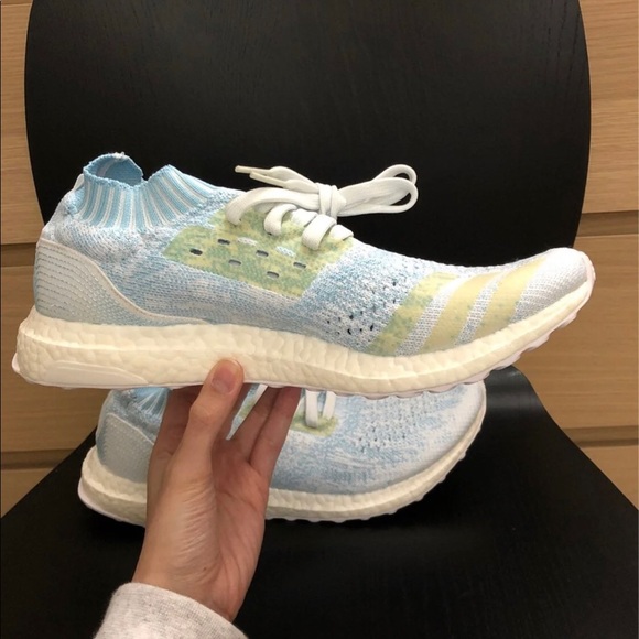Adidas Ultra Boost Uncaged - Never Worn main image 4